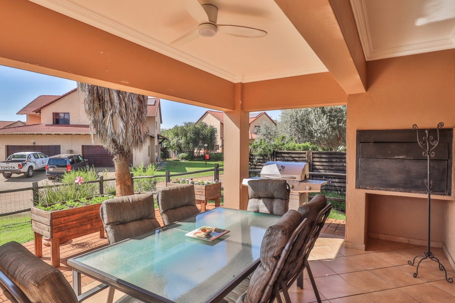 To Let 3 Bedroom Property for Rent in The Coves North West